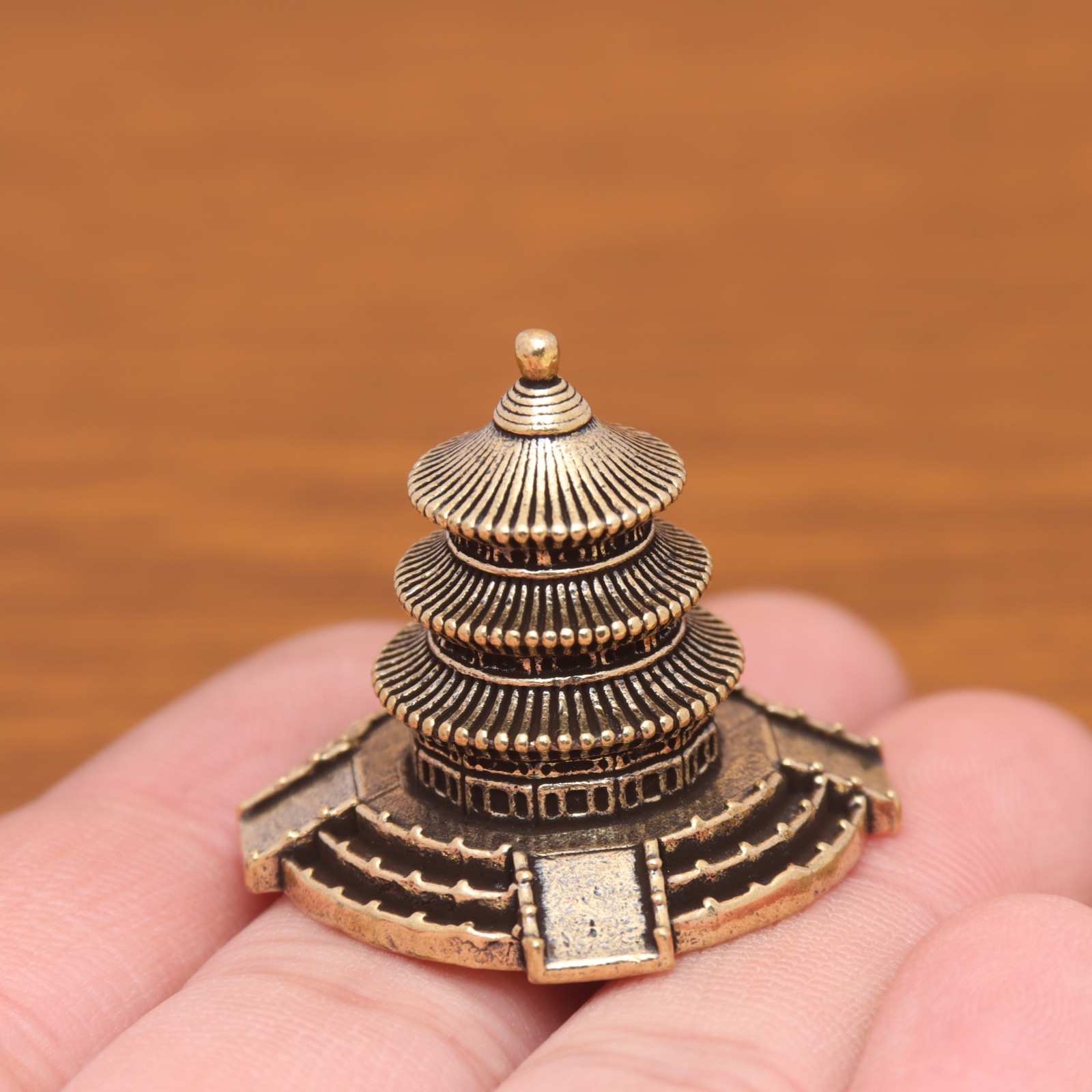 Figurine d'architecture de tem - Office Furniture World avis et prix